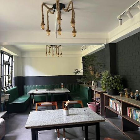 House Of Nomad Hostel Гангток Екстериор снимка