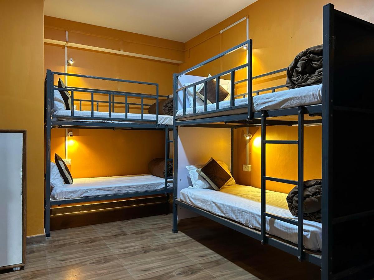 House Of Nomad Hostel Гангток Екстериор снимка