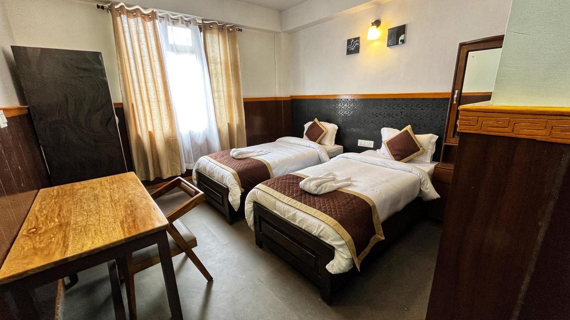 House Of Nomad Hostel Гангток Екстериор снимка