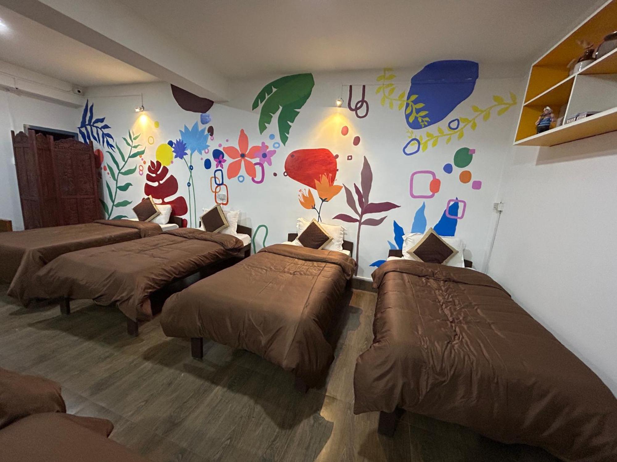 House Of Nomad Hostel Гангток Екстериор снимка